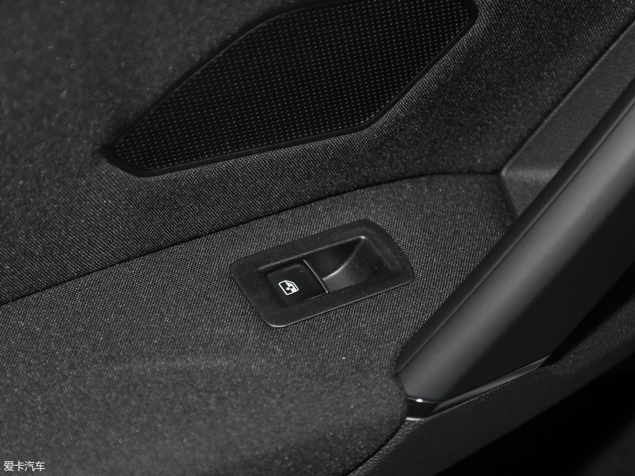 2018Tiguan 280TSI 򌾫Ӣ