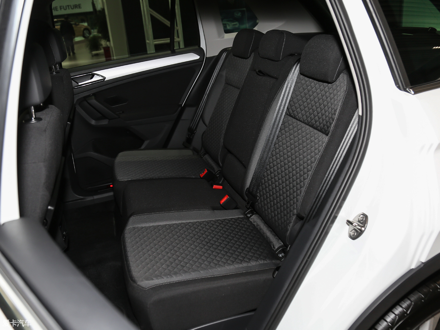 2018Tiguan 280TSI 򌾫Ӣ