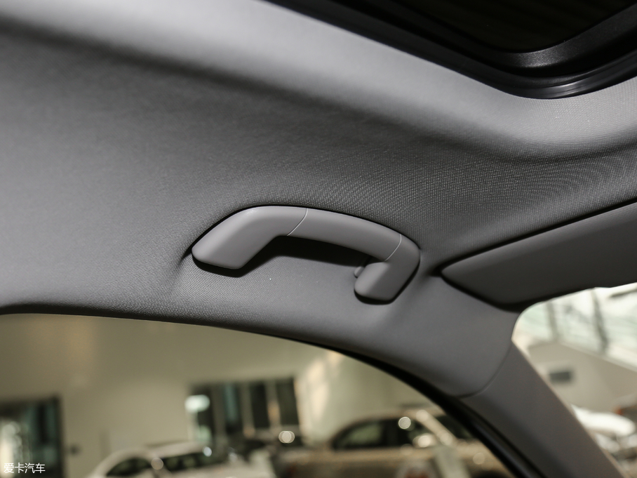 2018Tiguan 280TSI 򌾫Ӣ