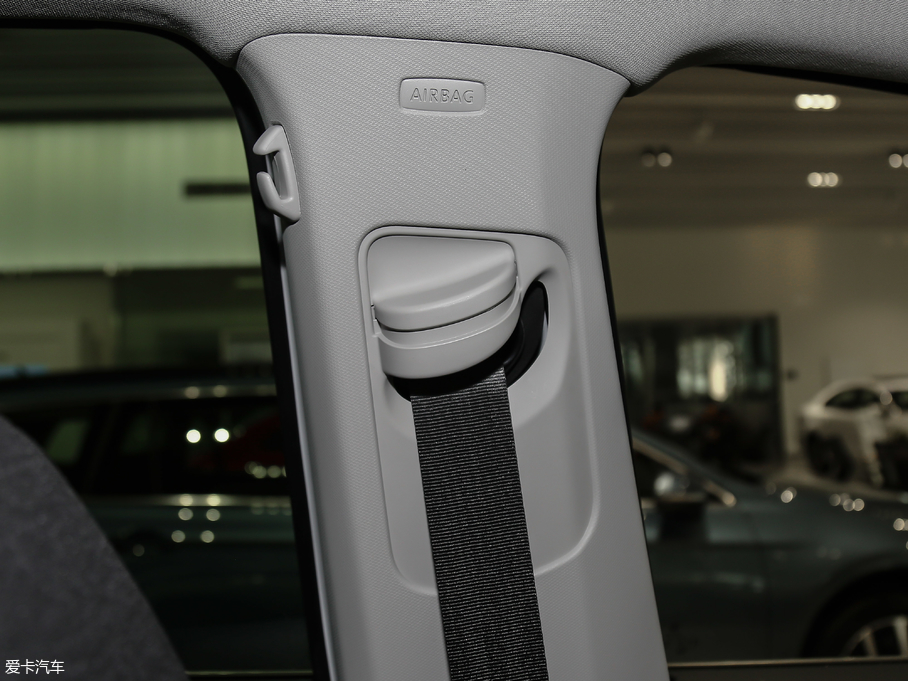 2018Tiguan 280TSI 򌾫Ӣ