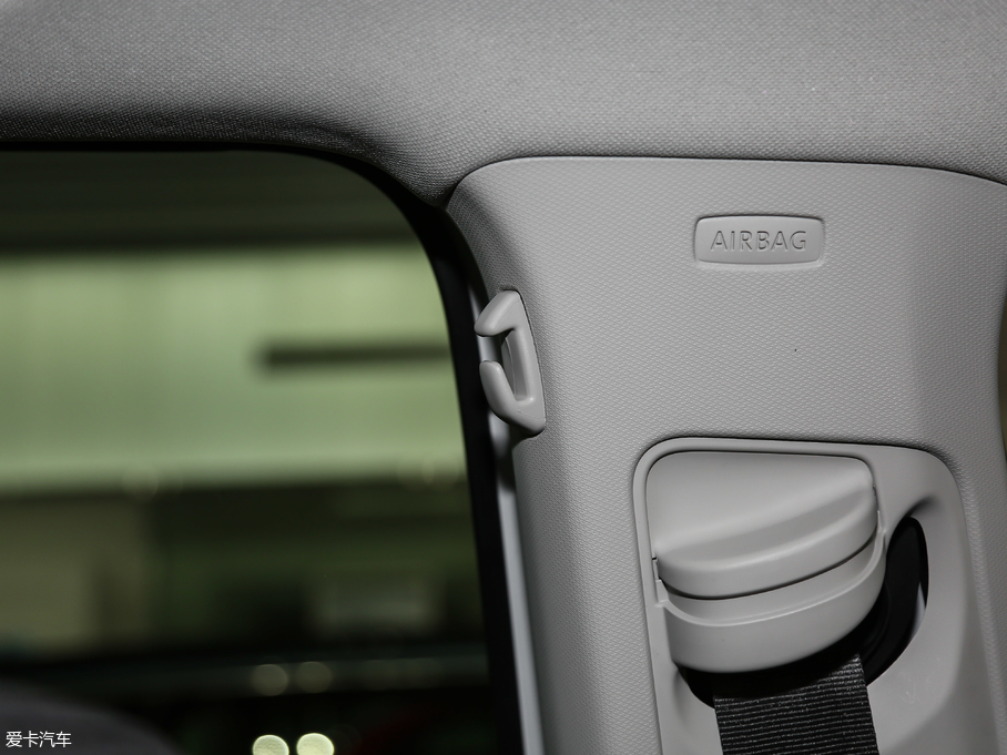 2018Tiguan 280TSI 򌾫Ӣ