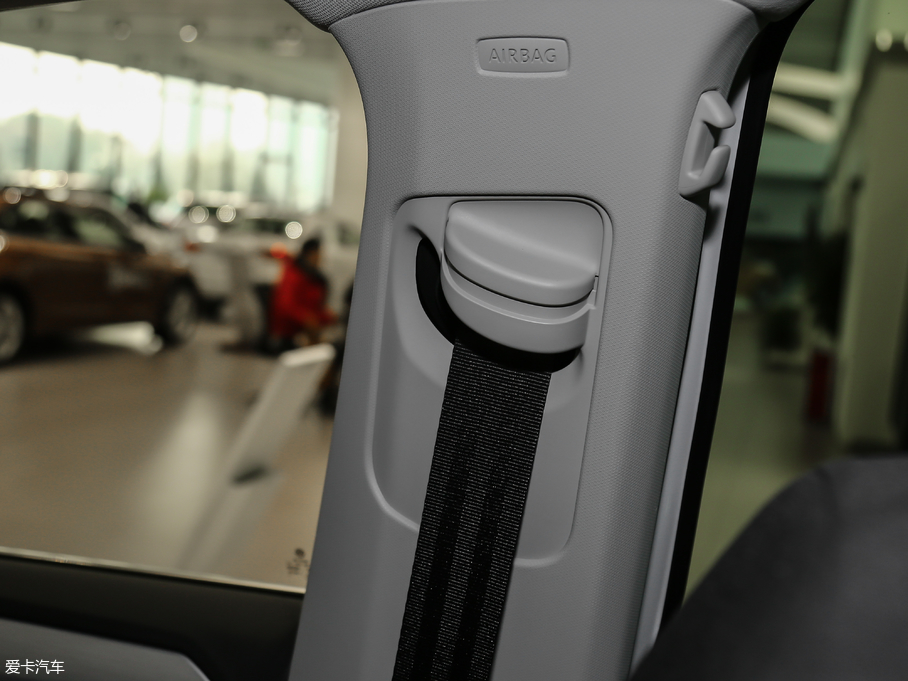 2018Tiguan 280TSI 򌾫Ӣ