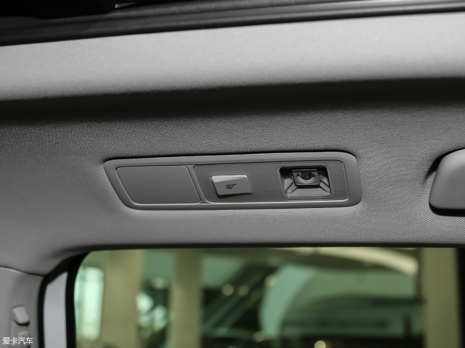 2018Tiguan 280TSI 򌾫Ӣ