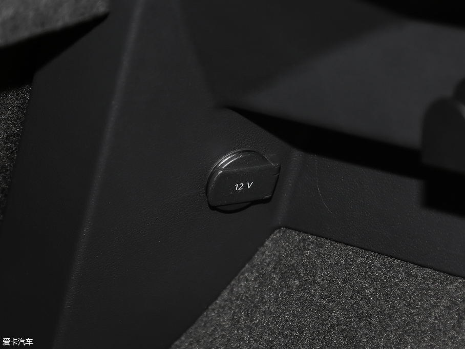 2018Tiguan 280TSI 򌾫Ӣ