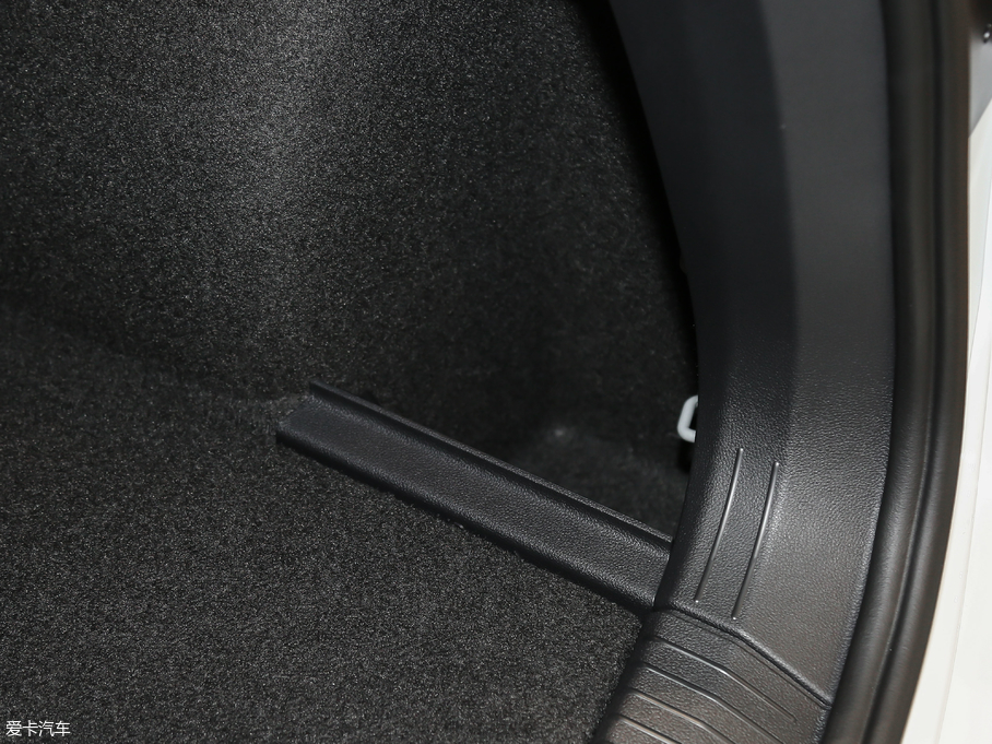 2018Tiguan 280TSI 򌾫Ӣ