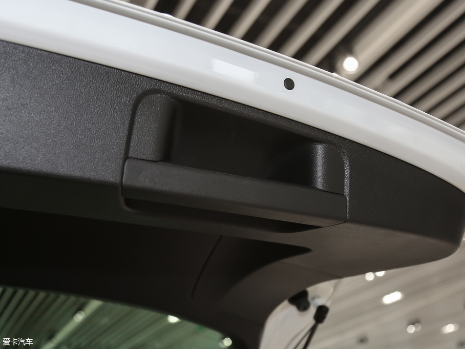 2018Tiguan 280TSI 򌾫Ӣ