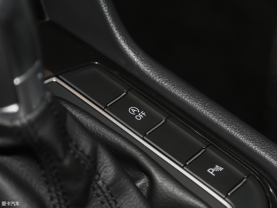 2018Tiguan 280TSI 򌾫Ӣ