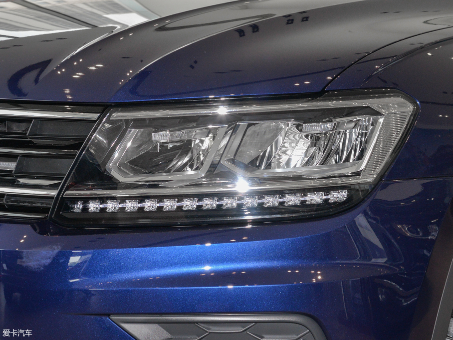 2018Tiguan 280TSI 򌾫Ӣ