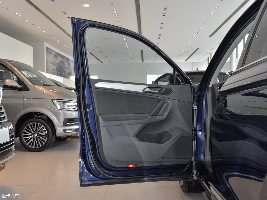 2018Tiguan 280TSI 򌾫Ӣ