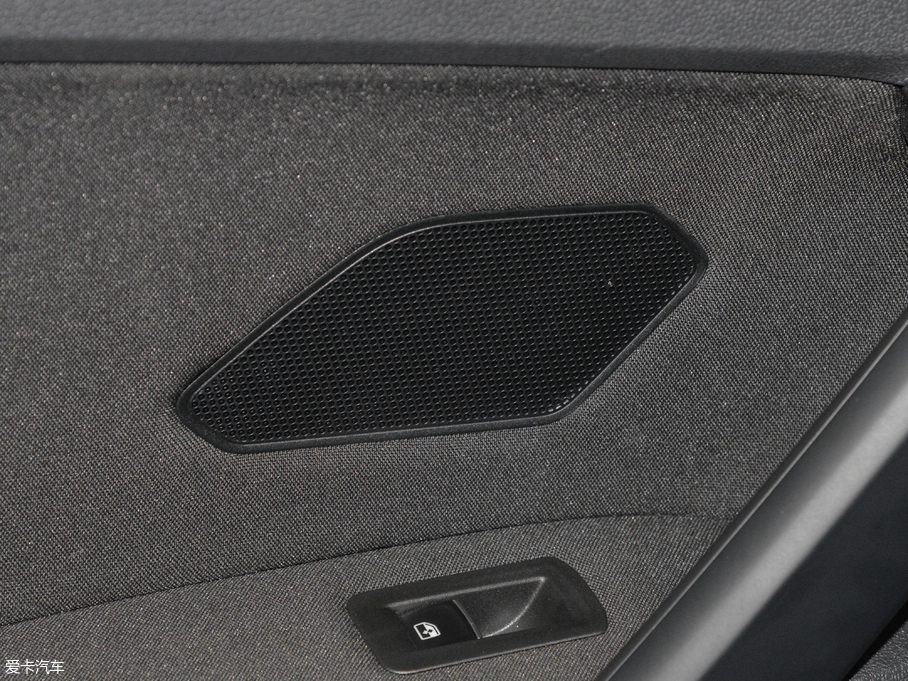 2018Tiguan 280TSI 򌾫Ӣ