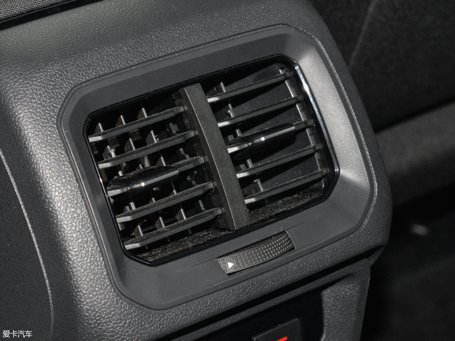 2018Tiguan 280TSI 򌾫Ӣ