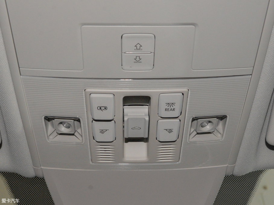 2018Tiguan 280TSI 򌾫Ӣ