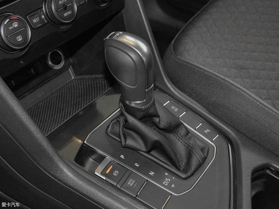 2018Tiguan 280TSI 򌾫Ӣ