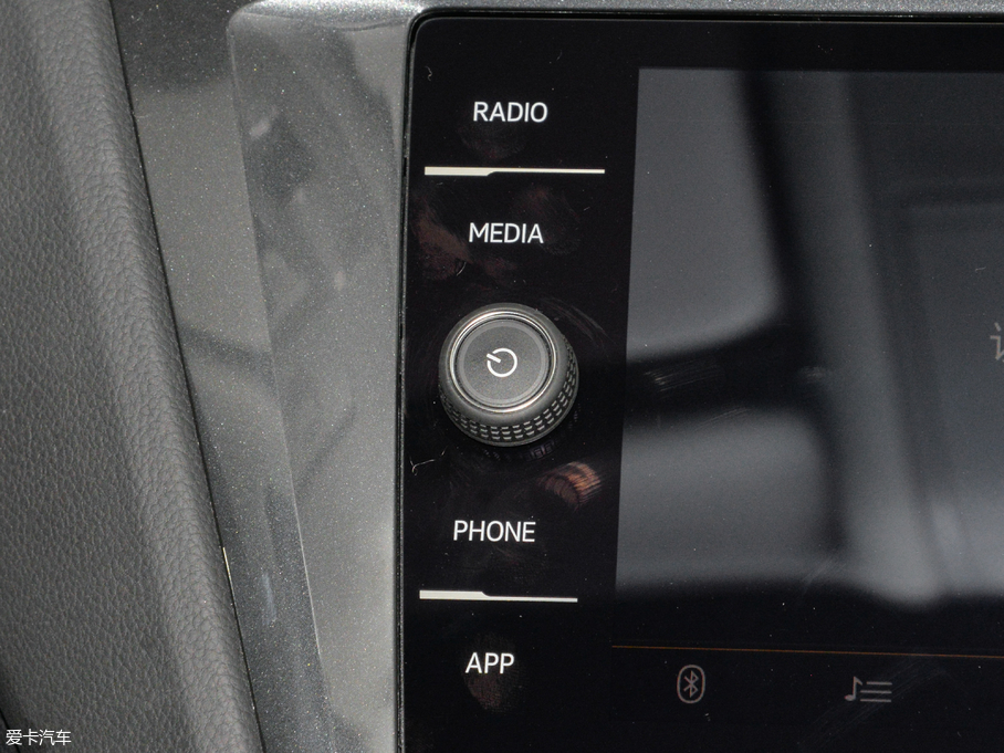 2018Tiguan 280TSI 򌾫Ӣ