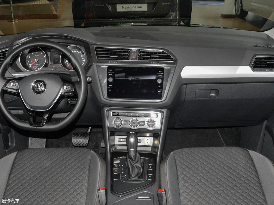 2018Tiguan 280TSI 򌾫Ӣ