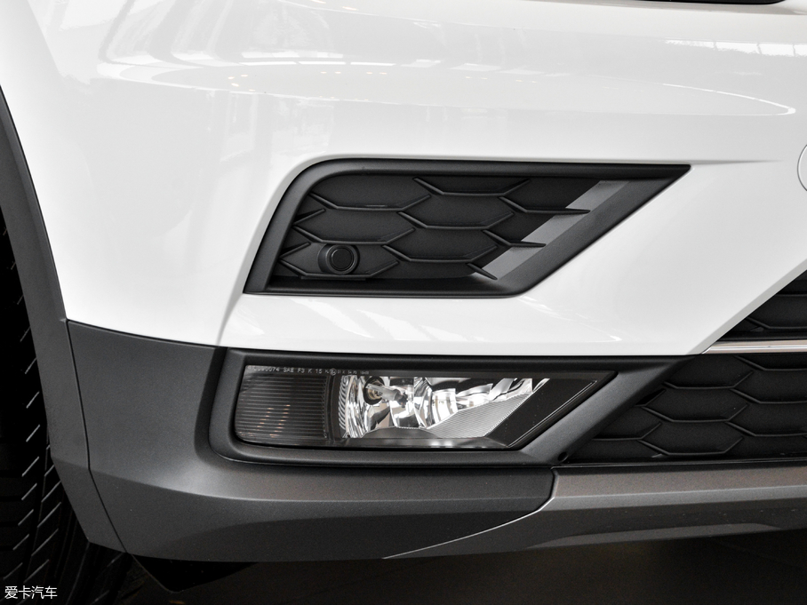 2018Tiguan 330TSI 򌄓