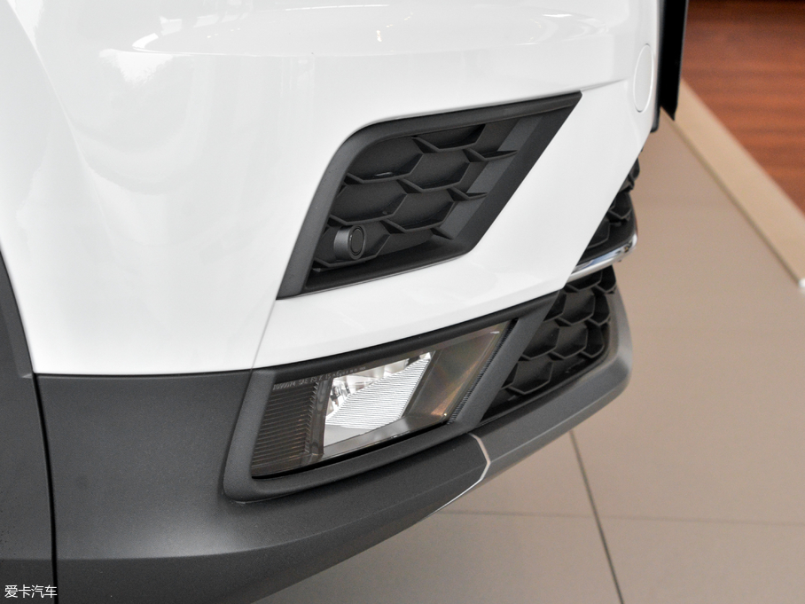 2018Tiguan 330TSI 򌄓