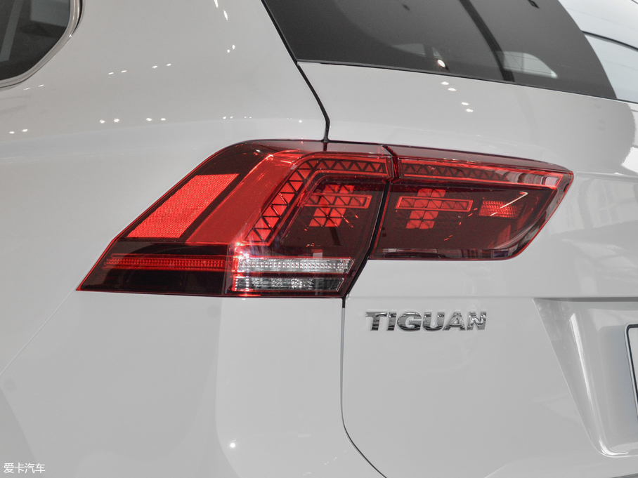 2018Tiguan 330TSI 򌄓