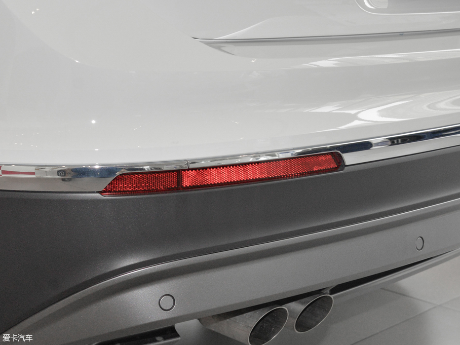 2018Tiguan 330TSI 򌄓