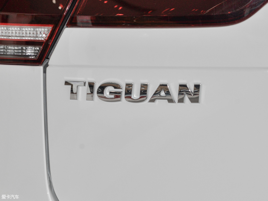 2018Tiguan 330TSI 򌄓