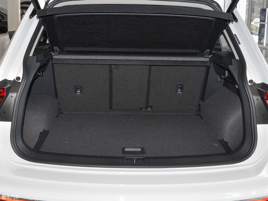 2018Tiguan 330TSI 򌄓