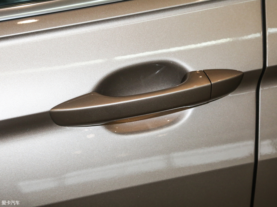 2018Tiguan 280TSI 򌾫Ӣ