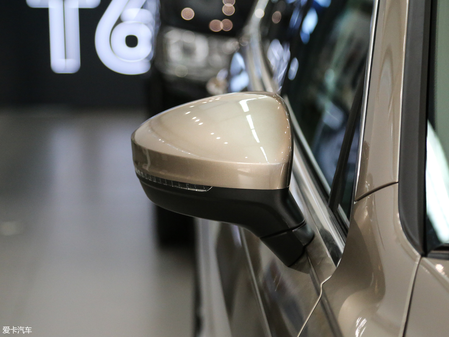 2018Tiguan 280TSI 򌾫Ӣ