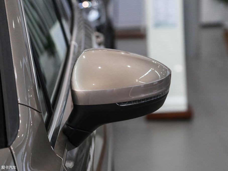 2018Tiguan 280TSI (q)Ӣ