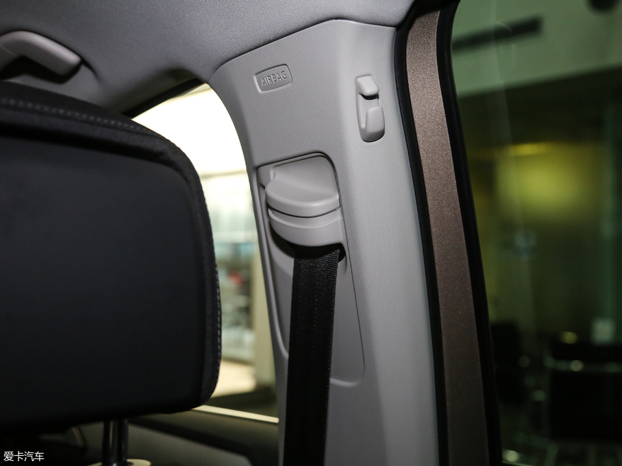 2018Tiguan 280TSI 򌾫Ӣ