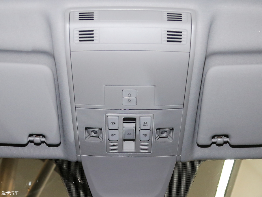 2018Tiguan 280TSI 򌾫Ӣ