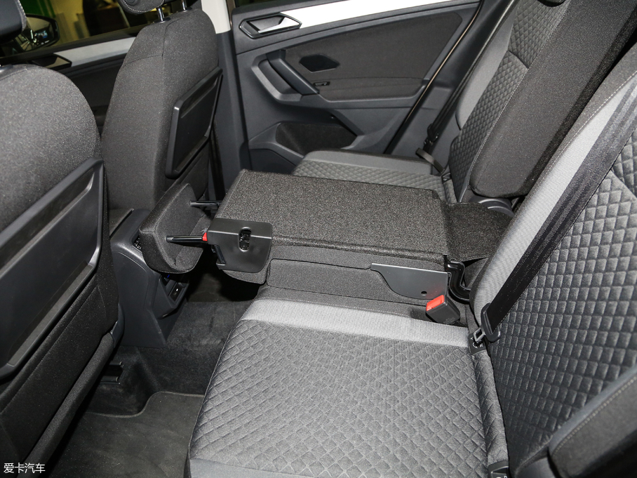 2018Tiguan 280TSI 򌾫Ӣ