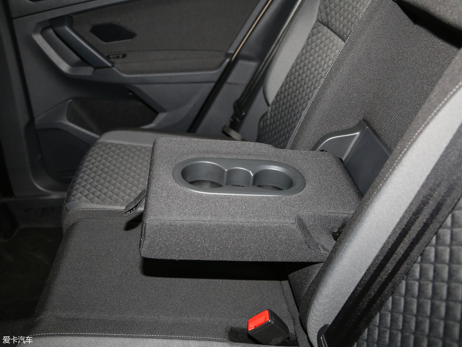 2018Tiguan 280TSI 򌾫Ӣ