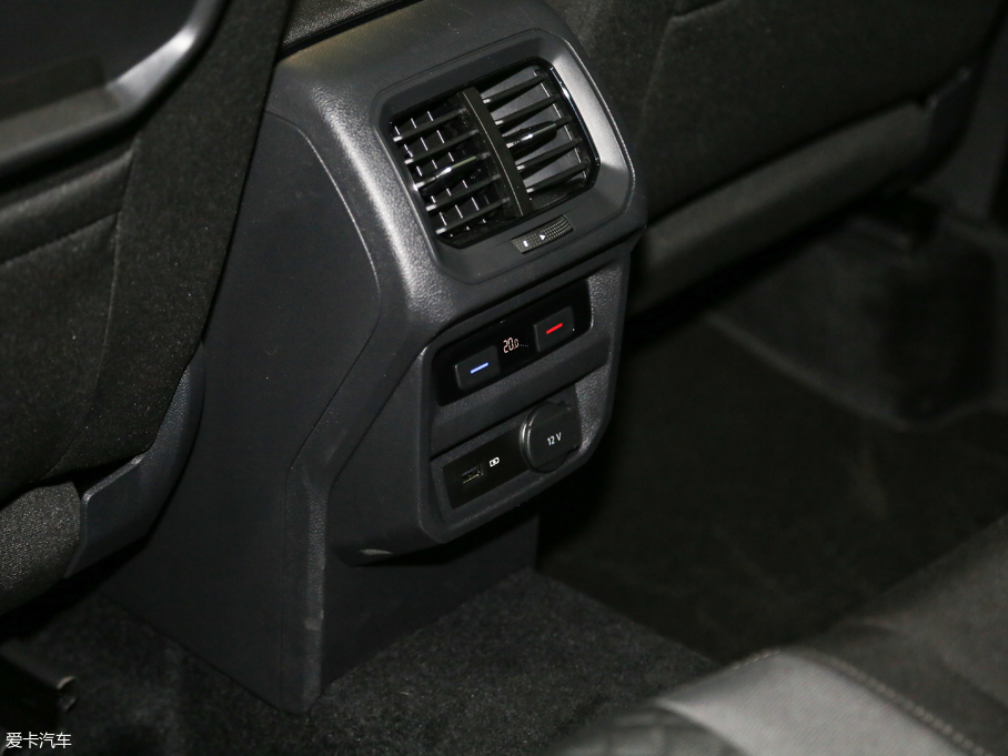 2018Tiguan 280TSI 򌾫Ӣ