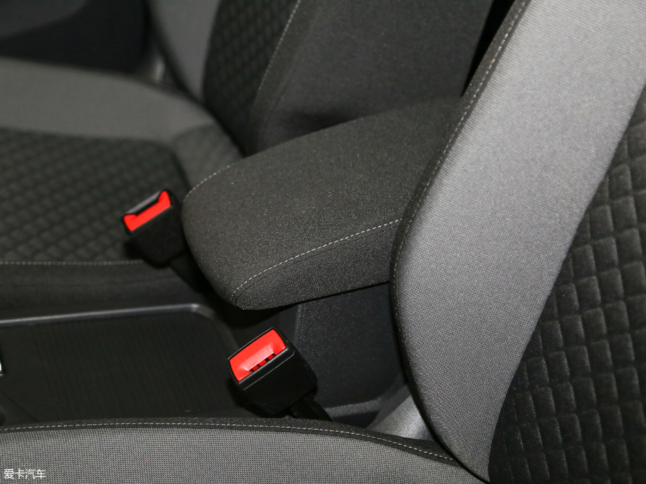 2018Tiguan 280TSI 򌾫Ӣ