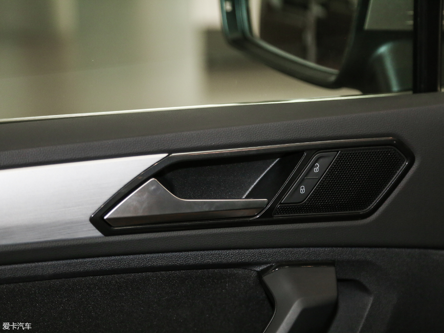 2018Tiguan 280TSI 򌾫Ӣ