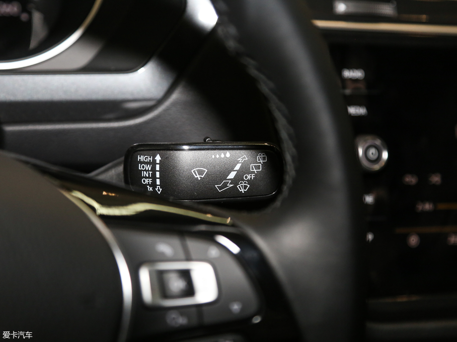 2018Tiguan 280TSI 򌾫Ӣ