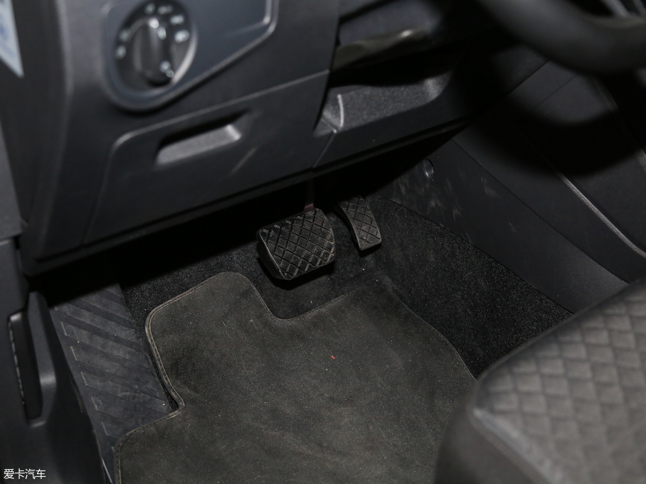 2018Tiguan 280TSI 򌾫Ӣ