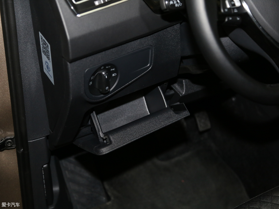 2018Tiguan 280TSI 򌾫Ӣ