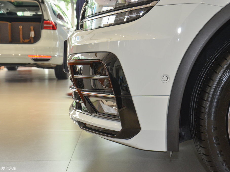 2018Tiguan 380TSI (q)R-Line