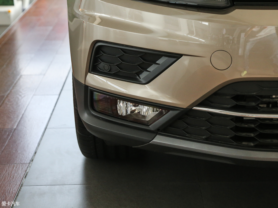 2018Tiguan 330TSI 򌄓