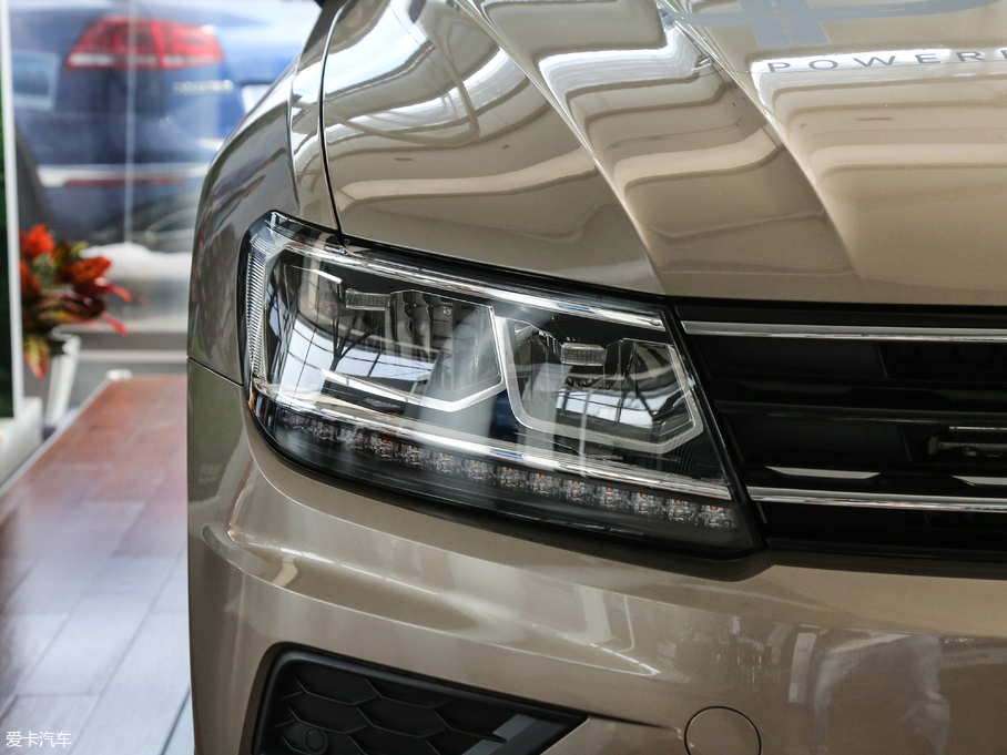 2018Tiguan 330TSI 򌄓