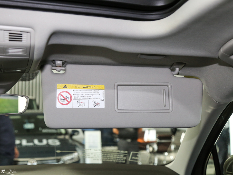 2018Tiguan 330TSI 򌄓