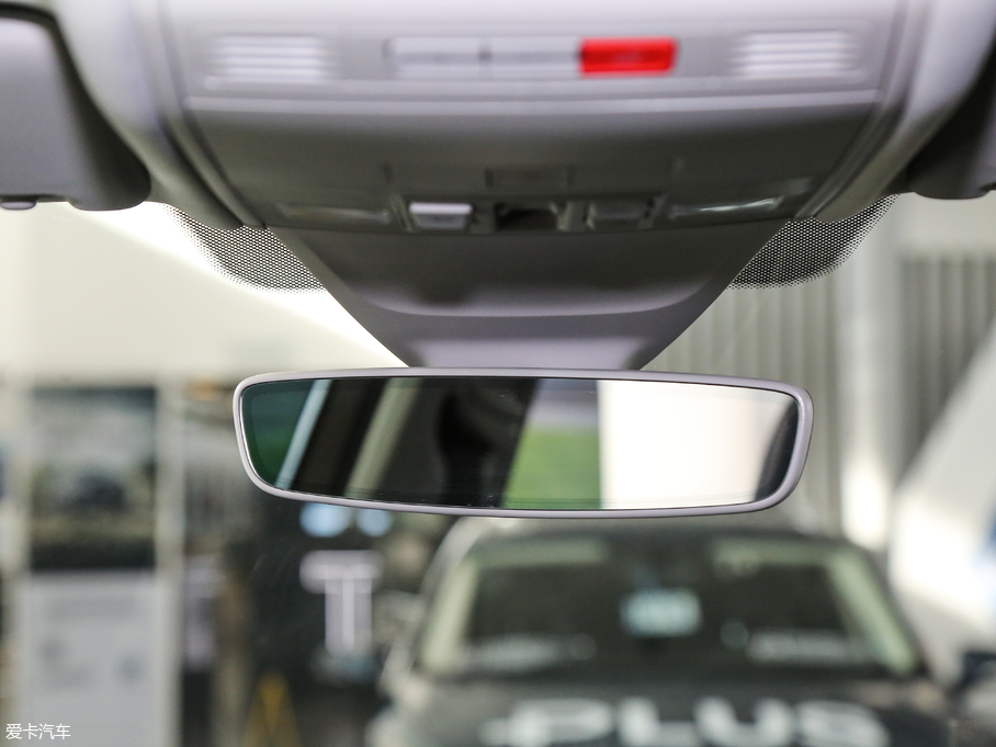 2018Tiguan 330TSI 򌄓