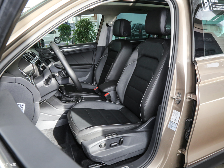 2018Tiguan 330TSI 򌄓