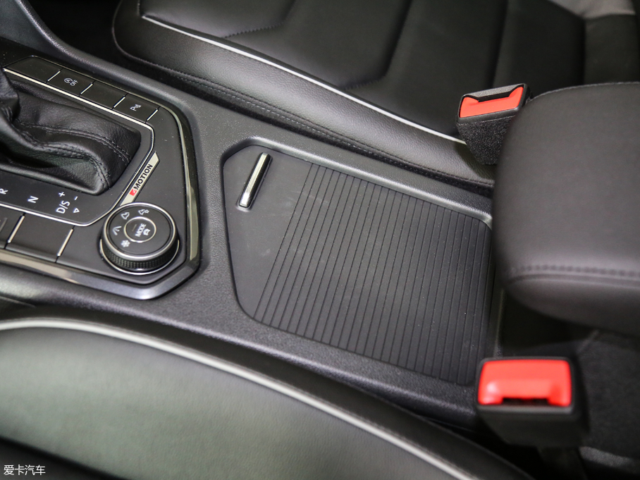 2018Tiguan 330TSI 򌄓