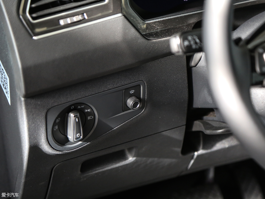 2018Tiguan 330TSI 򌄓