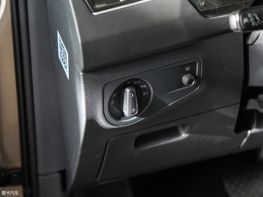 2018Tiguan 330TSI 򌄓