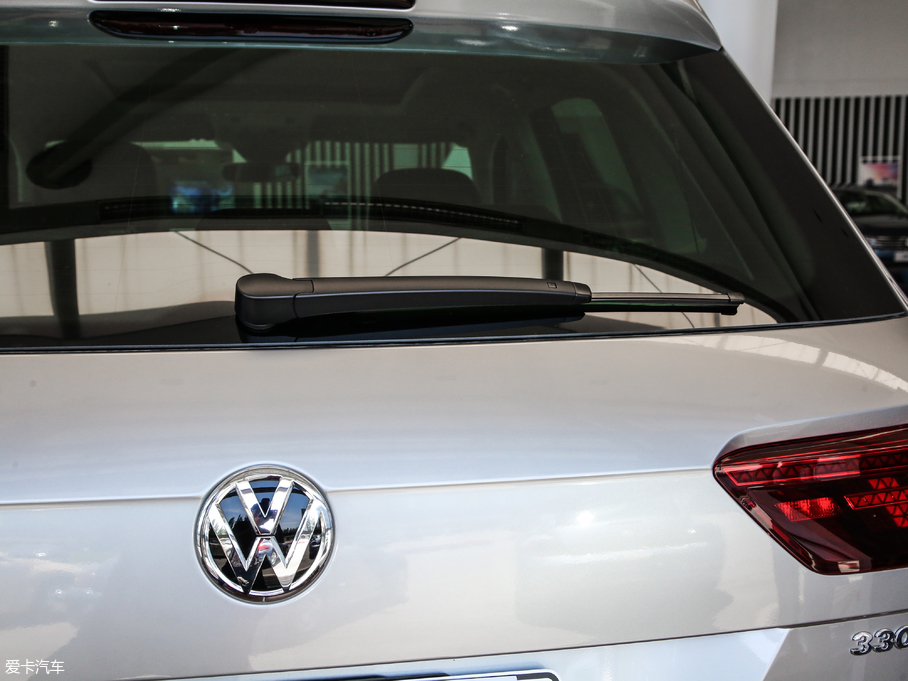 2018Tiguan 330TSI 򌄓