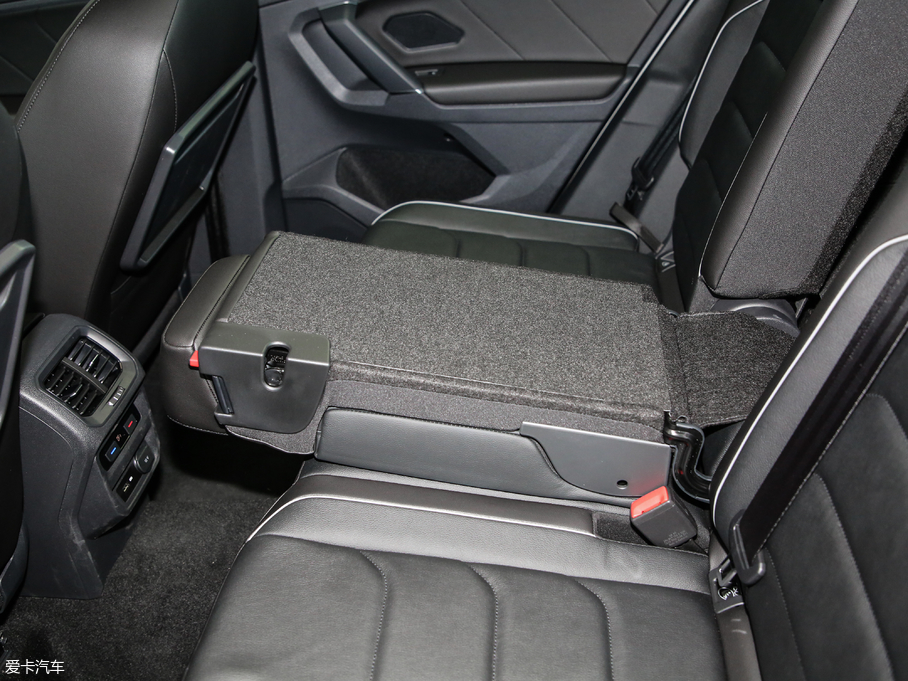 2018Tiguan 330TSI 򌄓