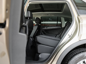 2018款330TSI 四驱高配型 后排座椅放倒